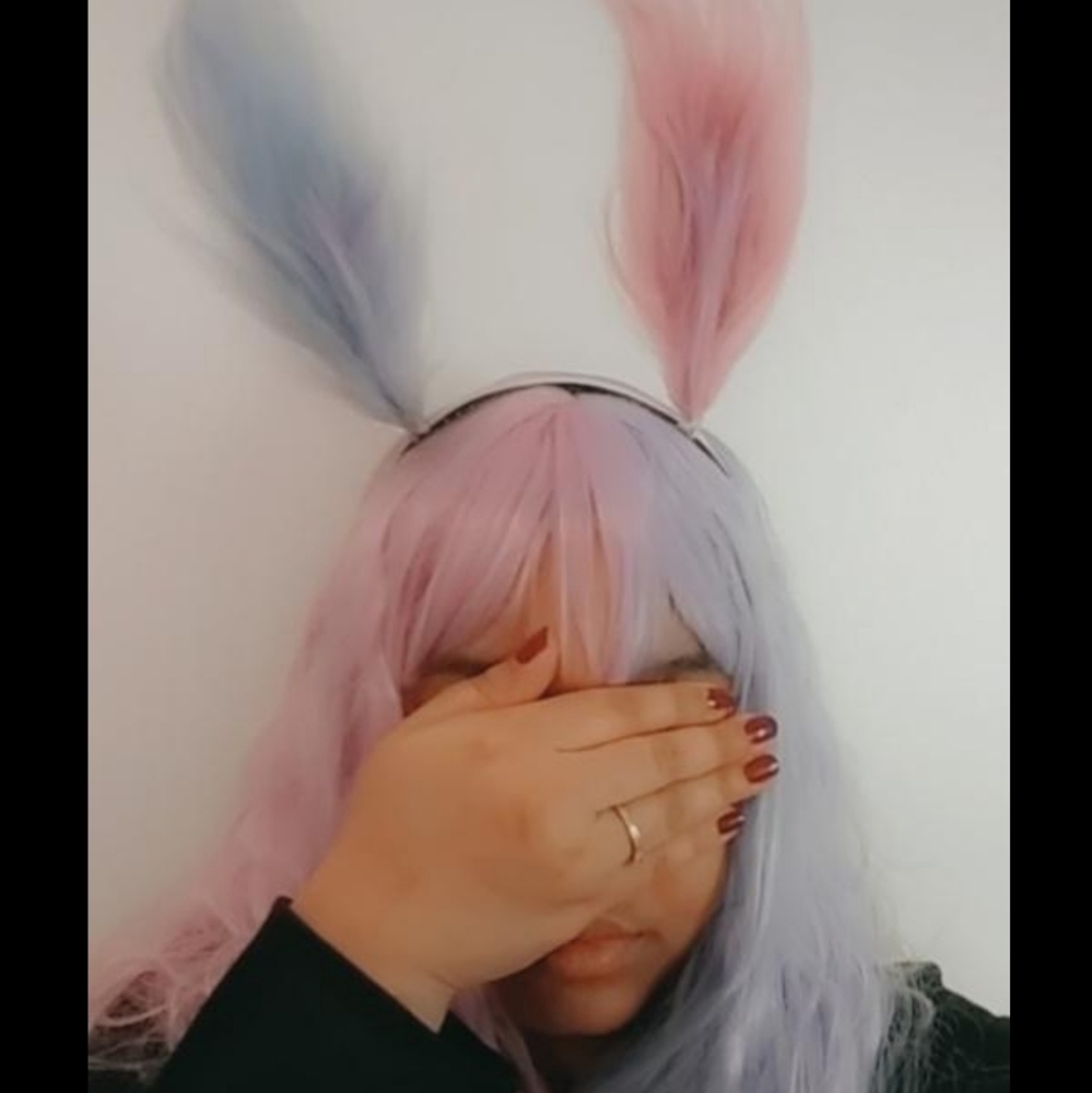 Wig - Picture 3 of 5